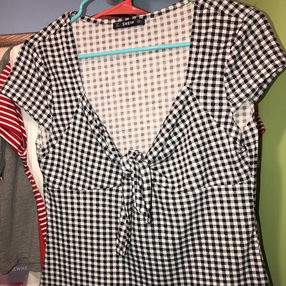SHEIN CROP TOP